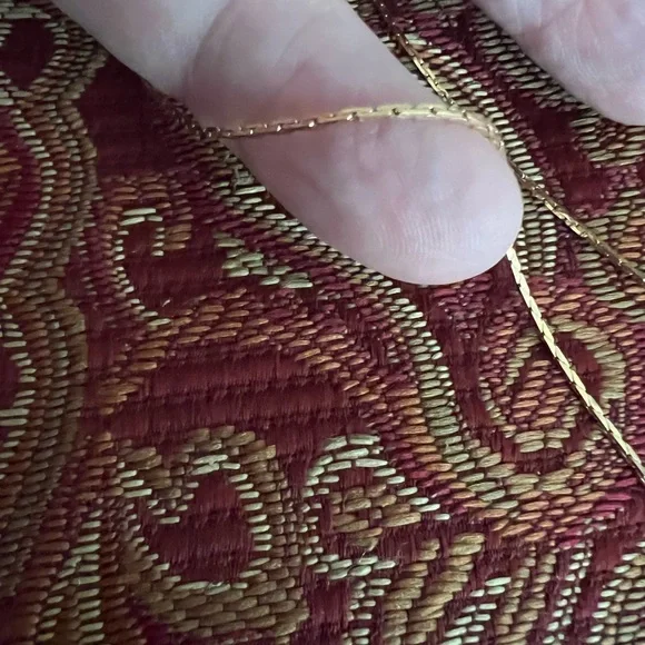 Gold Plated Minimalist Chain - Picture 3 of 3